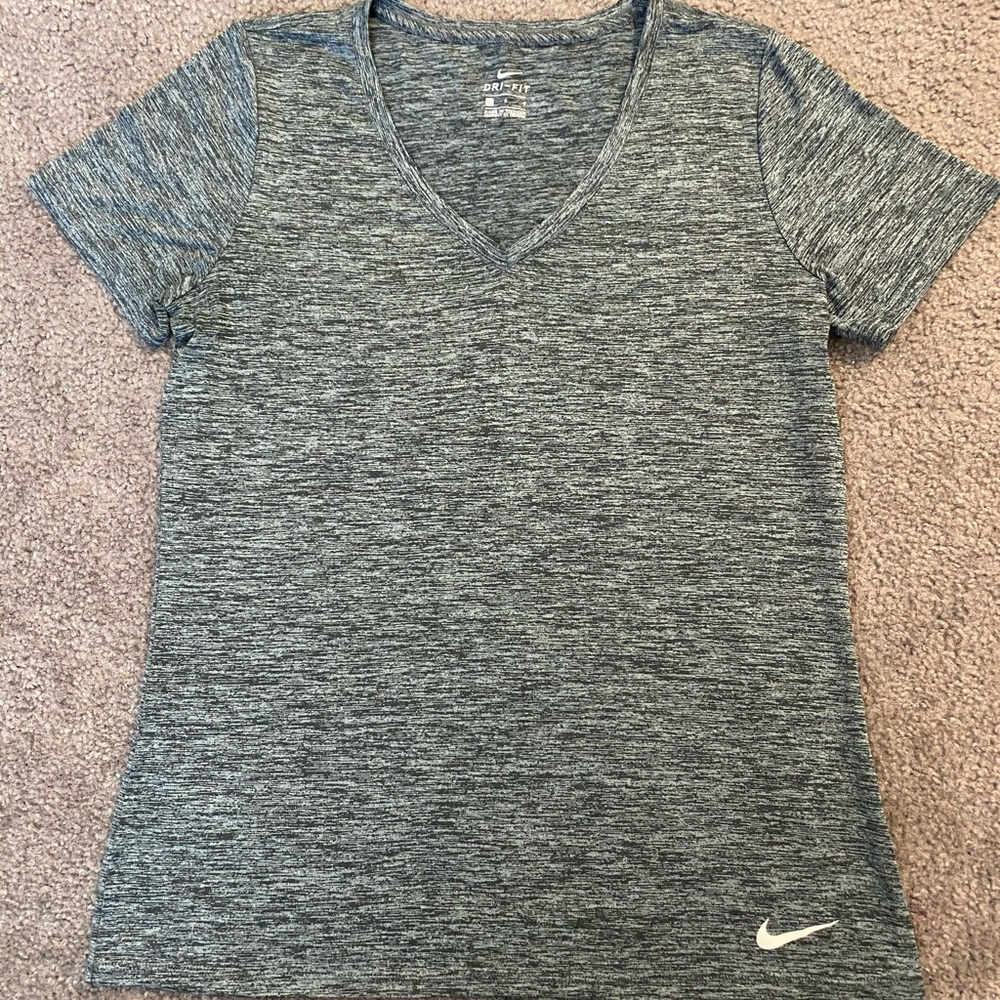 Nike tee